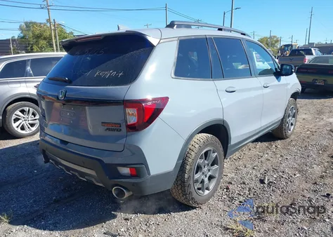 2025 Honda Passport Awd Trailsport z USA, uszkodzony, nr VIN 5FNYF8H67SB003801